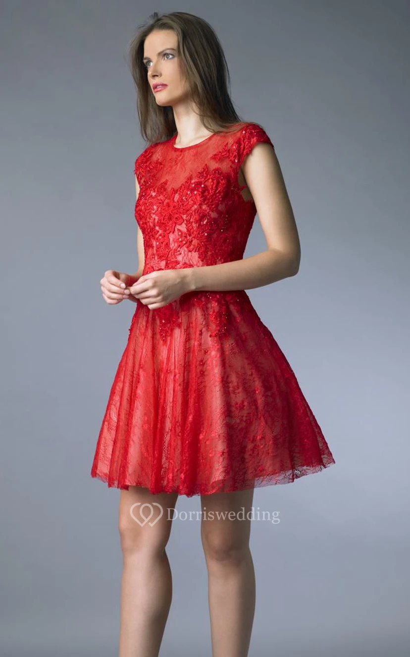 Kurzes Minikleid in A-Linien-Optik mit hohem Kragen und kurzen Ärmeln, Spitze und Illusionseffekt view 3