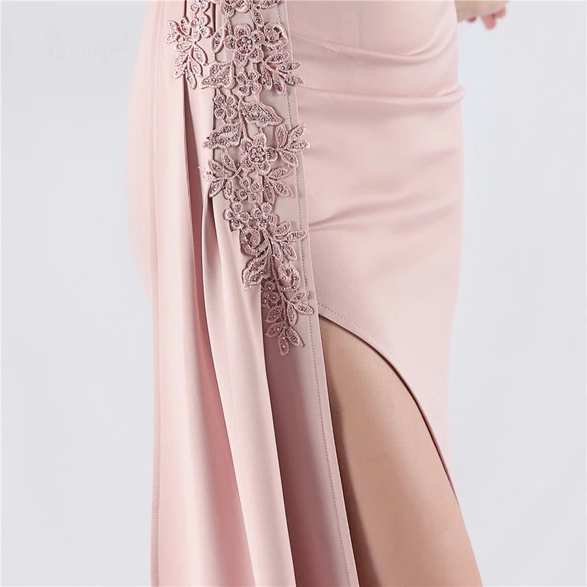 Schweres, mit Diamanten und Blumen besetztes, tailliertes Abendkleid aus Satin mit Fischgrätmuster und Perlenbesatz für Jahrestreffen und Hochzeiten view 70