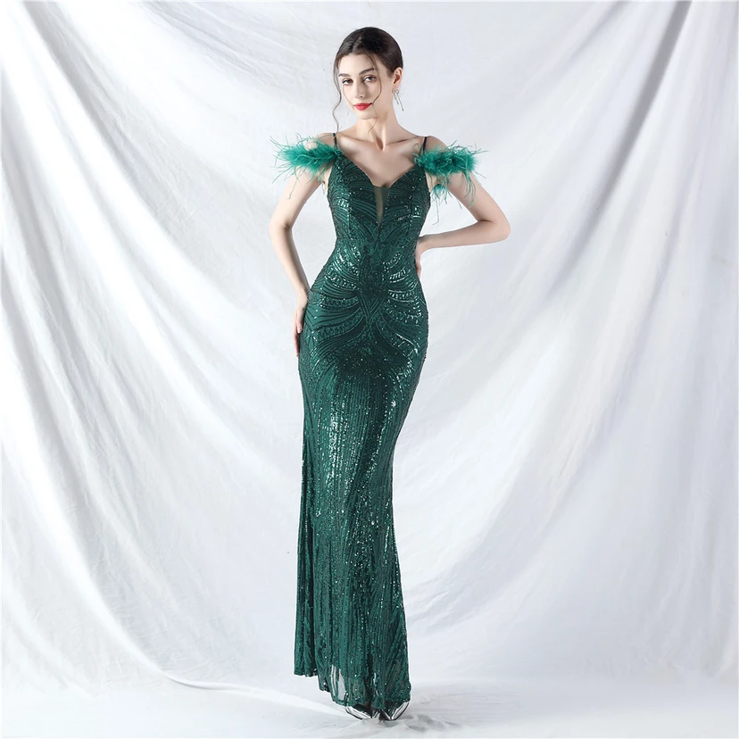 Vestido de noche con cuentas florales y plumas de avestruz elaboradas artesanalmente view 67