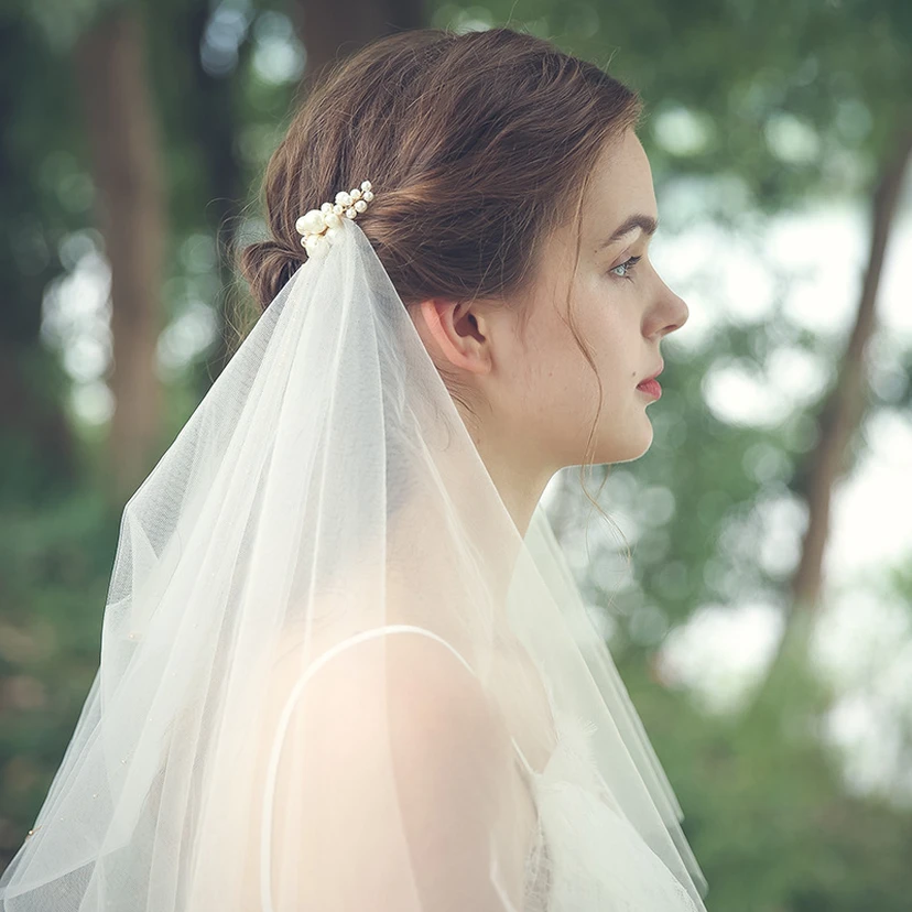 Elegant Tulle Elbow Veil with Beads view 4