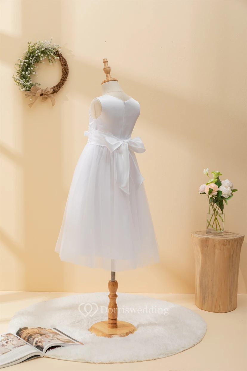 Scoop-neck A-line Empire Communion Flowergirl Dress with Beaded Waist view 9
