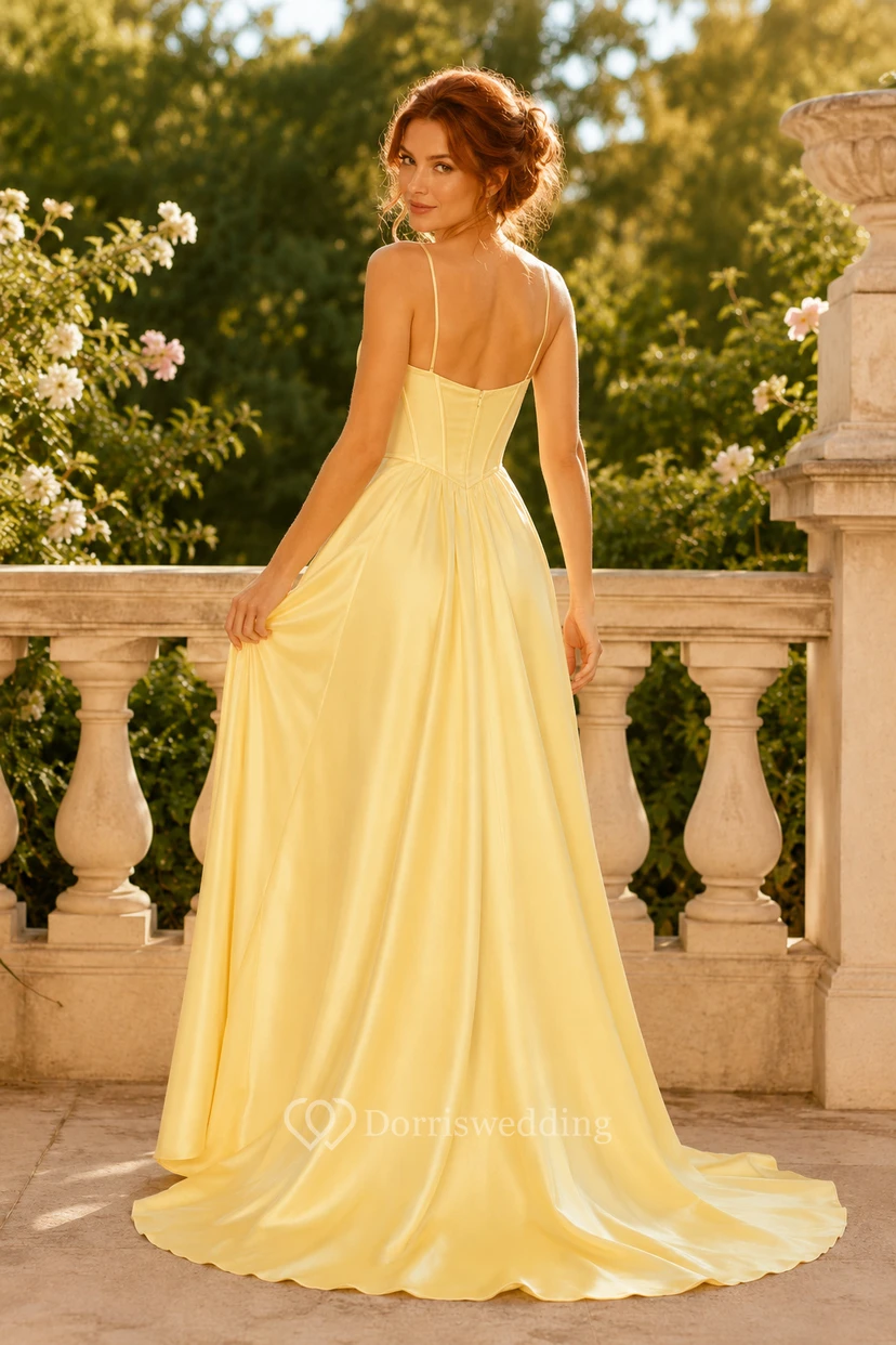 Ballkleid in Narzissengelb, Satin, A-Linie, Spaghettiträger, mit Schlitz, bodenlang view 2