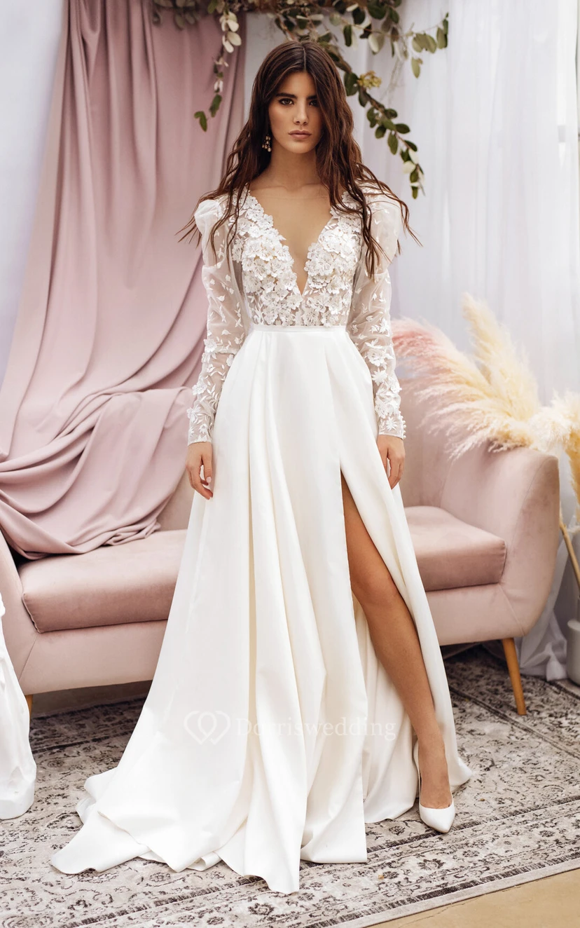Elegante vestido de novia de gasa con escote pronunciado, manga larga y abertura frontal, con apliques en el corpiño. view 5