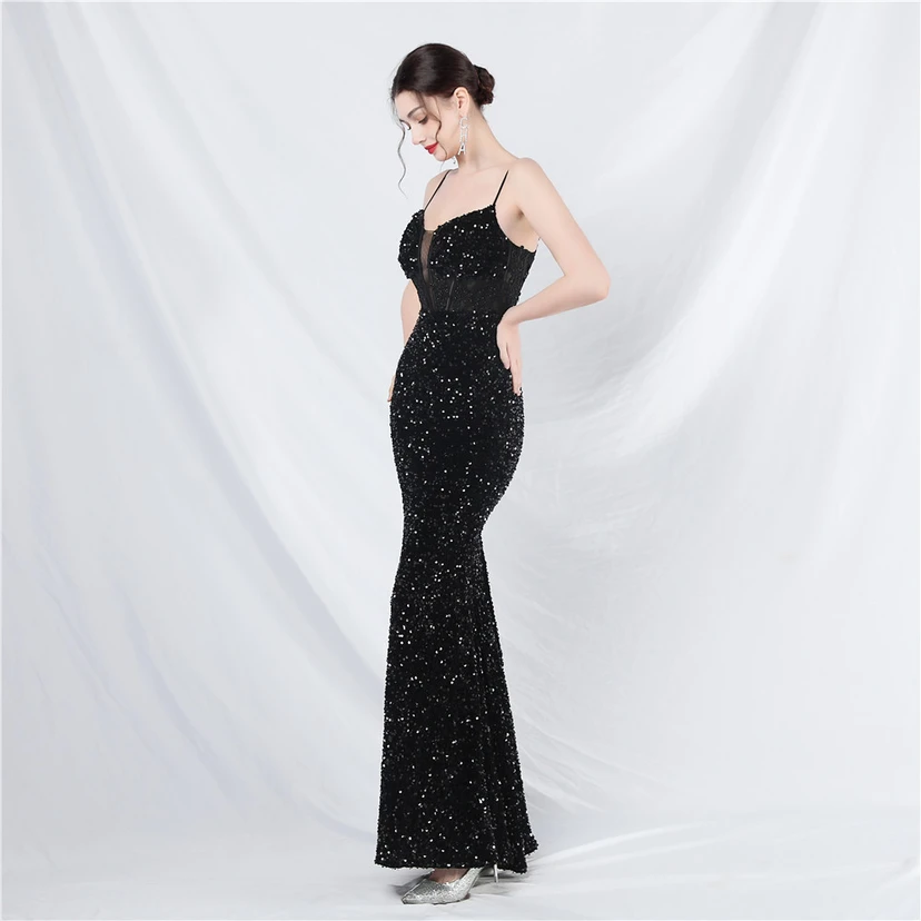 Vestido de noche pesado, estilo palacio, chaleco con diseño de espina de pescado, cintura con bordado de diamantes, flores, hombros descubiertos y tirantes. Vestido de alta gama. view 19