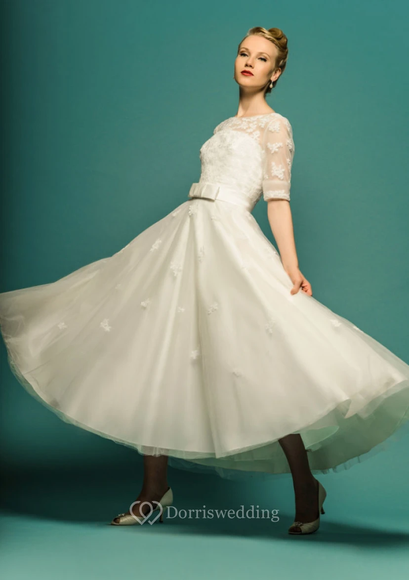 A-Line Tea-Length Scoop Neck Half Sleeve Appliqued Tulle Wedding Dress view 5