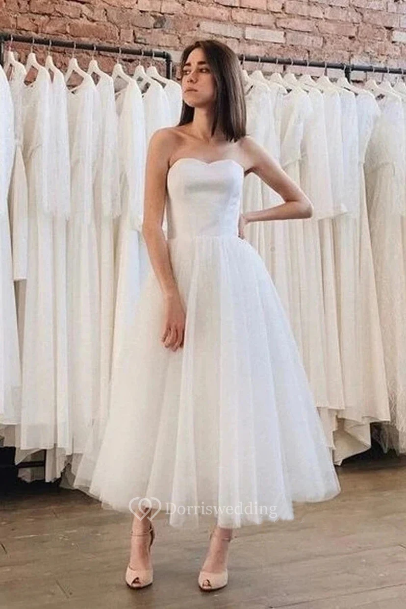 Simple Ankle-length Strapless A-line Wedding Dress with Tulle Skirt