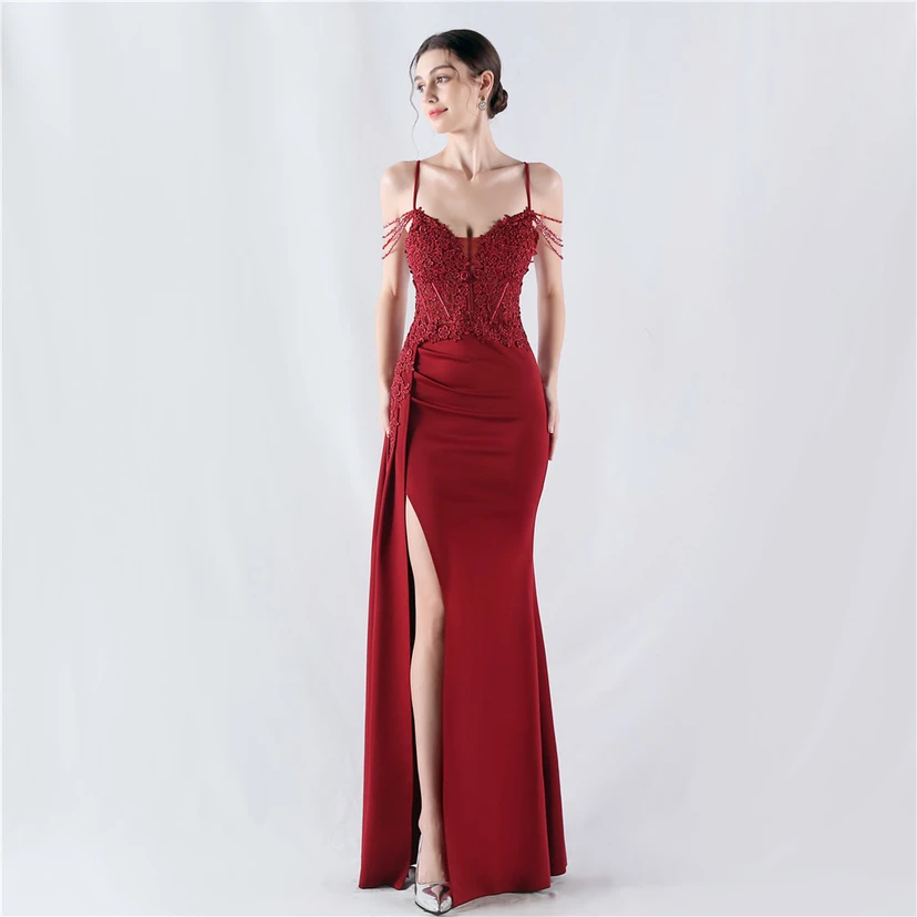 Schweres, mit Diamanten und Blumen besetztes, tailliertes Abendkleid aus Satin mit Fischgrätmuster und Perlenbesatz für Jahrestreffen und Hochzeiten view 21