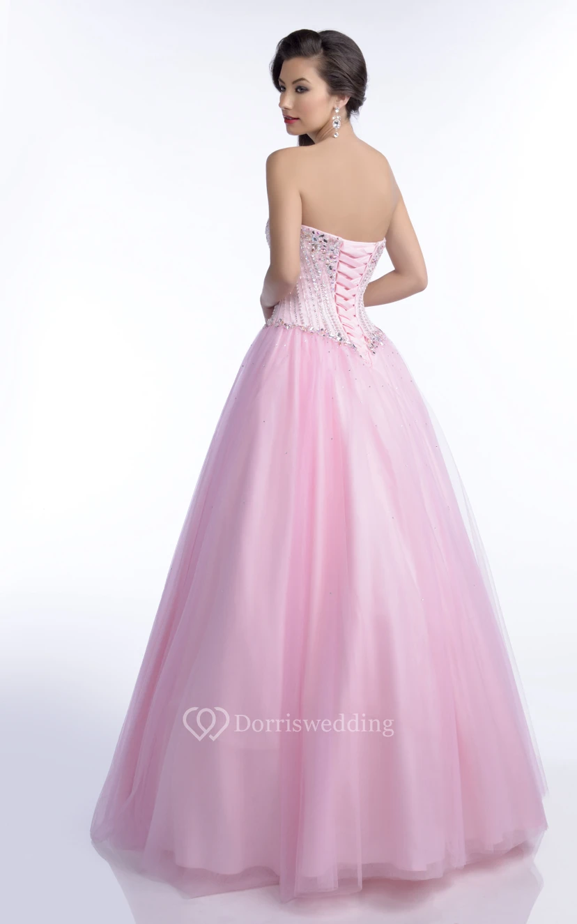 Ballkleid aus Tüll mit herzförmigem Herzausschnitt, Schnürung am Rücken und Paillettenkorsett view 2