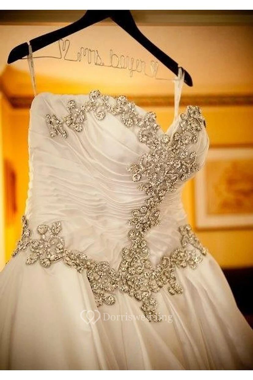 Modern Sweetheart Sleeveless Wedding Dress Spaghetti Strap With Beadings view 3