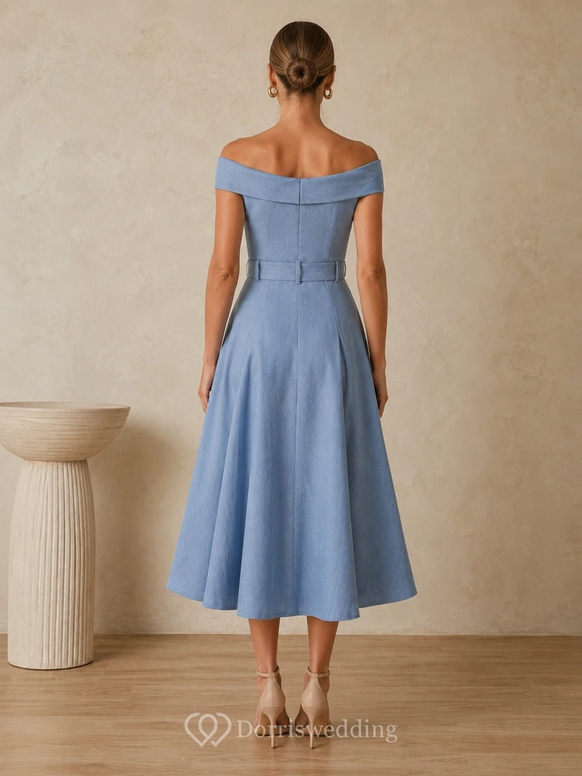 Robe plissée en lin bleu acier, épaules dénudées, manches courtes et coupe trapèze. view 2
