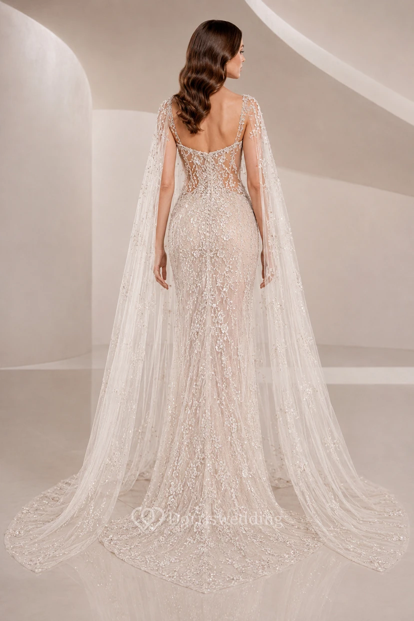 Brautkleid mit eckigem Ausschnitt, langen Ärmeln und Spitze sowie transparenter Schleppe view 2