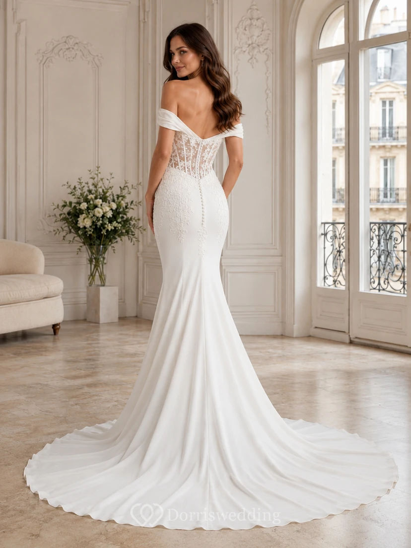 Robe de mariée sirène en satin et dentelle raffinée, épaules dénudées, manches courtes, corsage à traîne chapelle, bustier pavillon view 2
