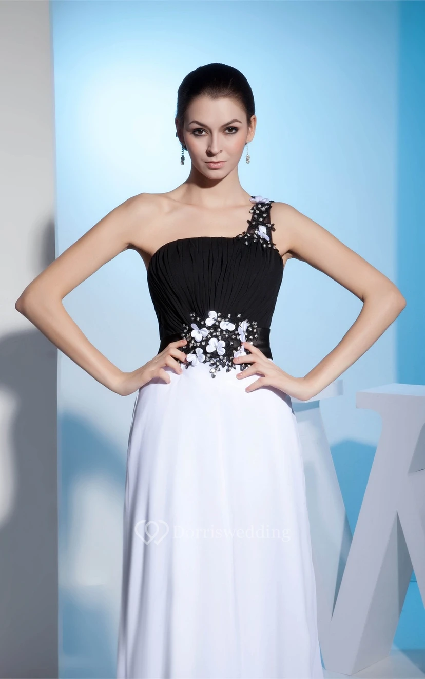 Black-And-White Floor-Length One-Shoulder Appliqued Waist and Dress With Ruching view 4