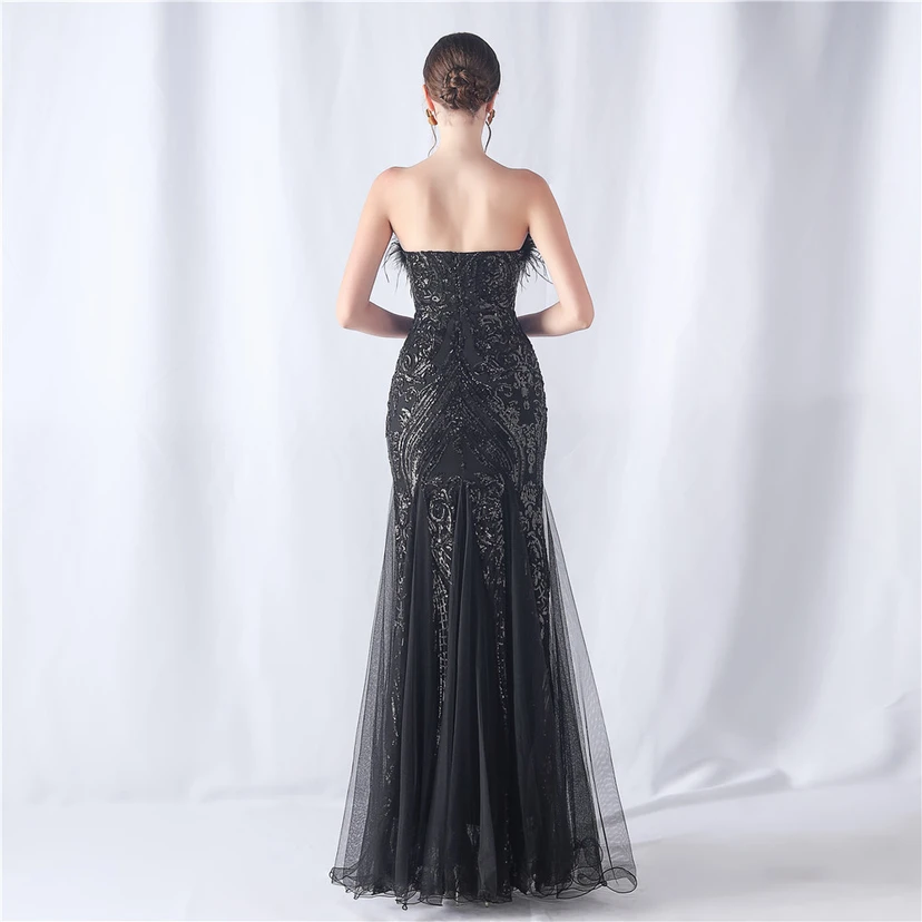 Vestido de noche de malla con lentejuelas y top palabra de honor con estampado de plumas de avestruz y flores para bodas y reuniones. view 32