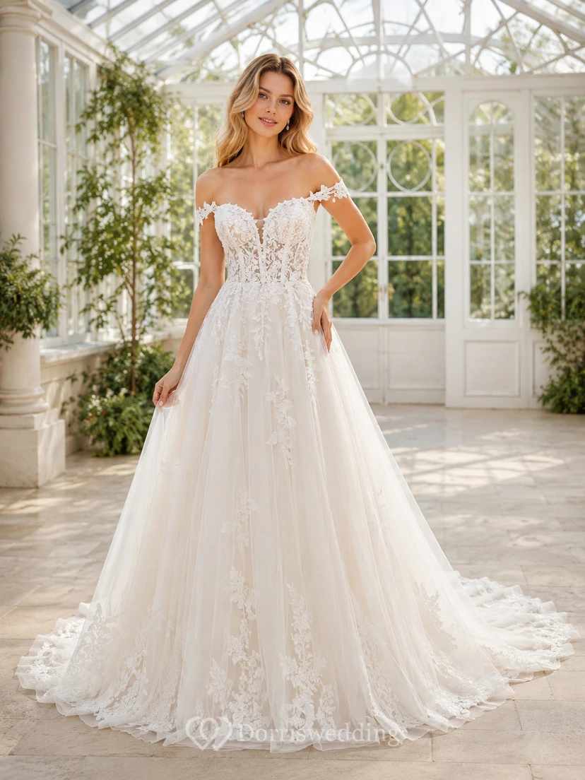 Robe de mariée trapèze en tulle et dentelle florale à épaules dénudées et manches courtes