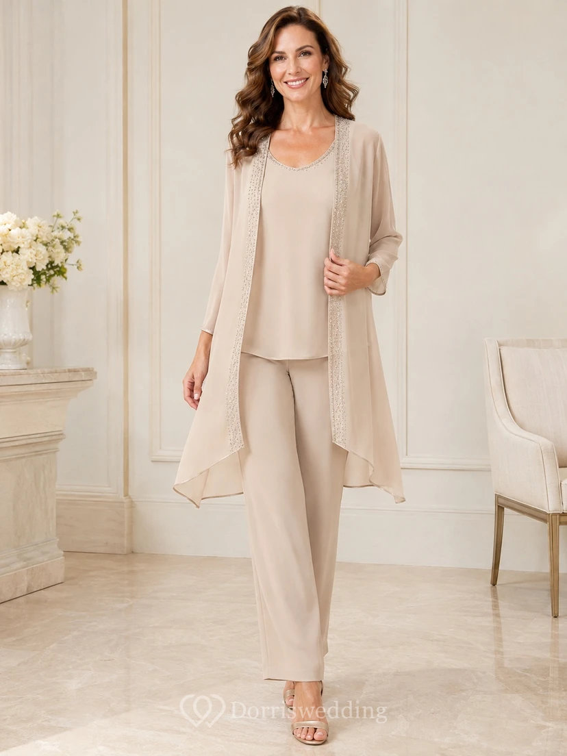Elegantes zweiteiliges Hosen-Ensemble aus taupefarbenem Chiffon mit Drapierung, Rundhalsausschnitt und Knöchellänge