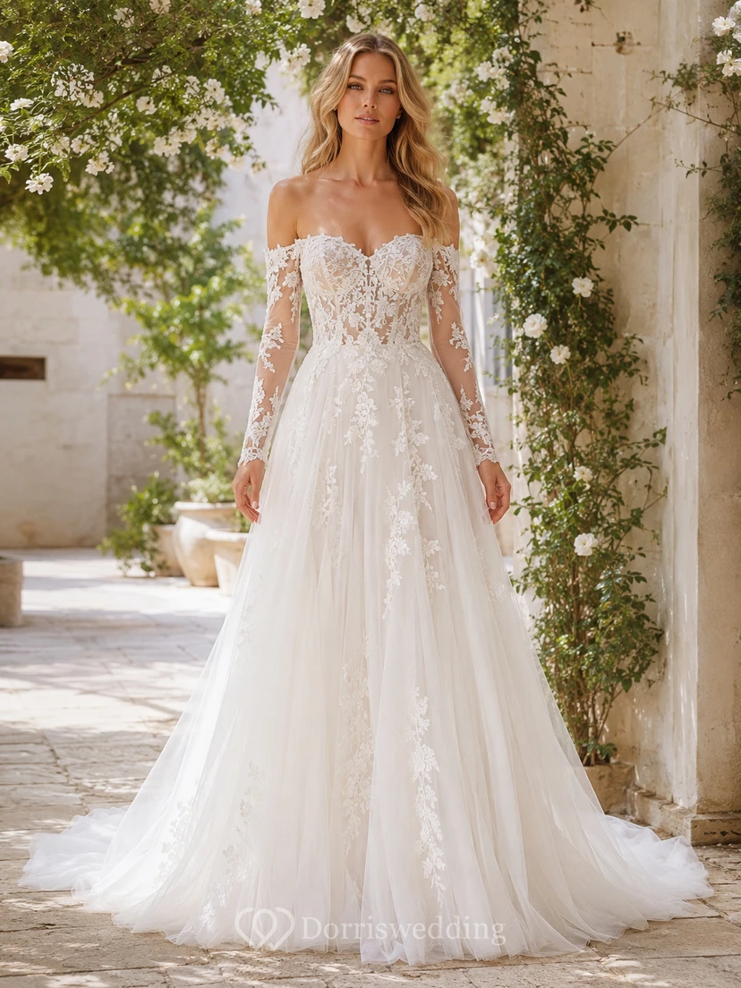 Robe de mariée bohème en dentelle florale, épaules dénudées, manches longues, coupe trapèze, traîne courte, épaules courtes et épaules dénudées.