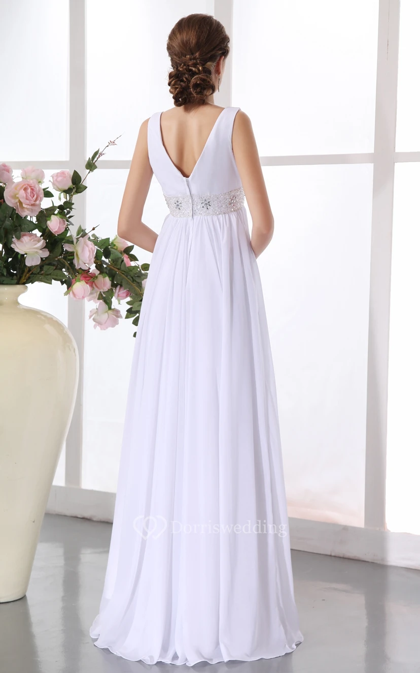 Robe en mousseline à col en V avec plis et ceinture view 4