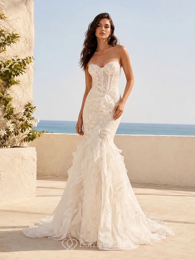 Trägerloses Brautkleid mit Herzausschnitt, floraler Spitze, Illusion-Korsett, Reißverschluss und Kapellenschleppe