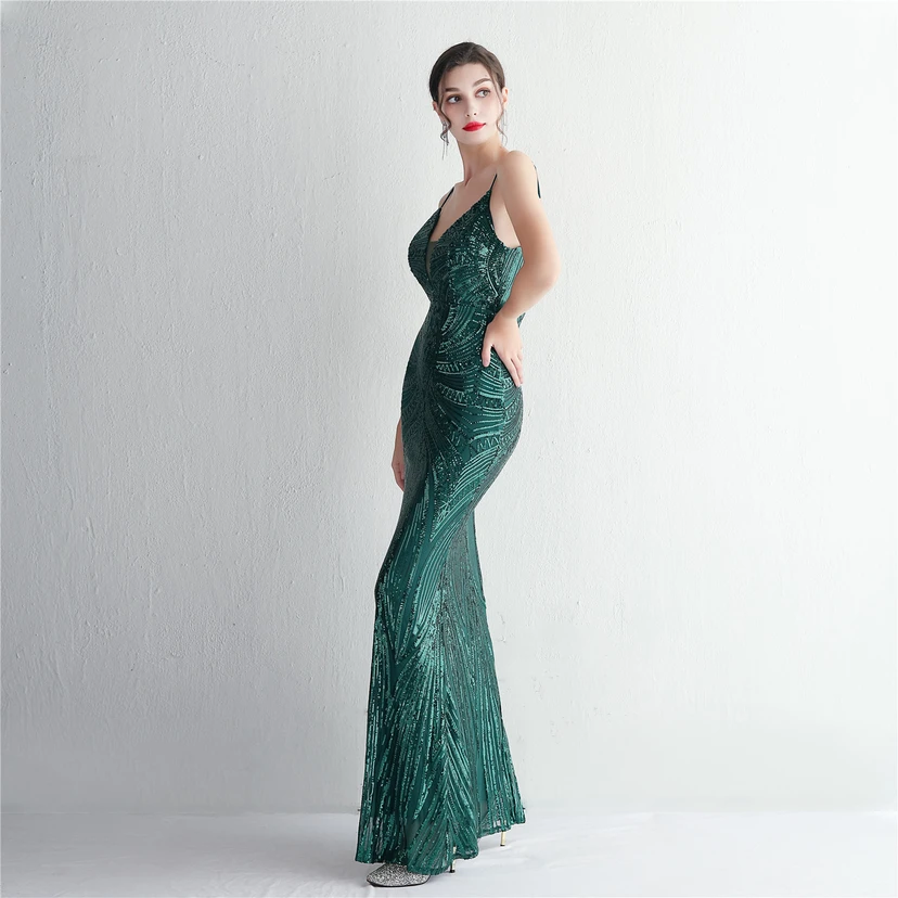 Vestido largo de noche con lentejuelas y tirantes de flores, ajustado, elegante y de estilo sofisticado. view 57