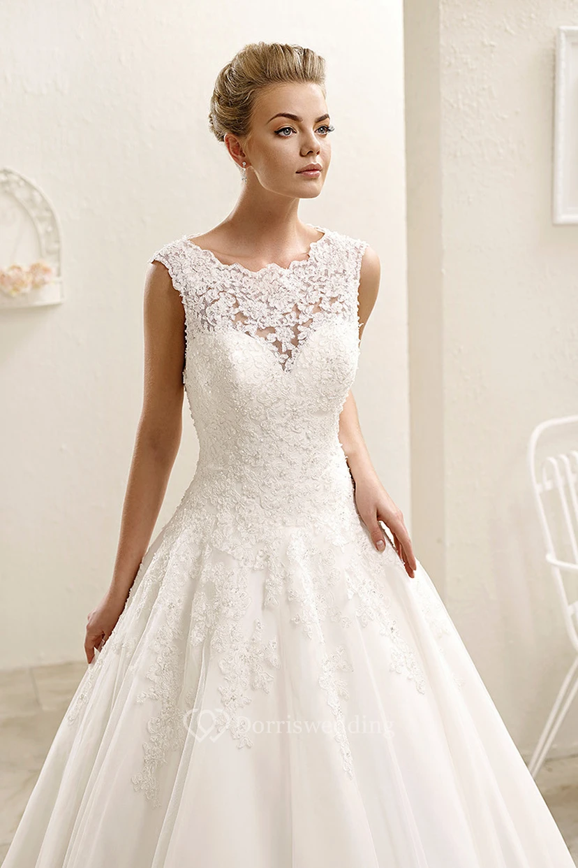Lace Ball Gown Wedding Dress Illusion Neckline Sleeveless Princess Bridal Gown with Tulle Skirt view 3