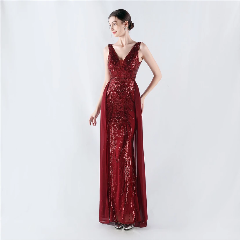 Paillettenbesetzte Blumen auf der Rückseite, Perlenstickerei mit Cape, Abendkleid für die Jahreshauptversammlung view 39