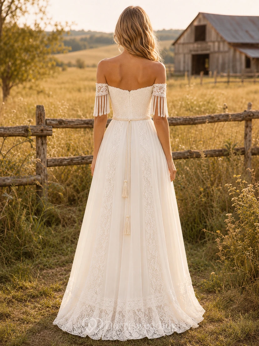 Robe de mariée champêtre en tulle et dentelle, coupe trapèze, bustier cœur, longueur au sol view 2