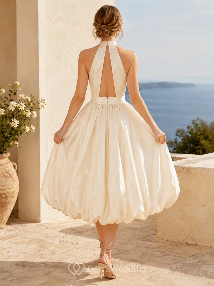 Vestido de novia bohemio de corte A con escote halter y falda abullonada hasta la rodilla view 2