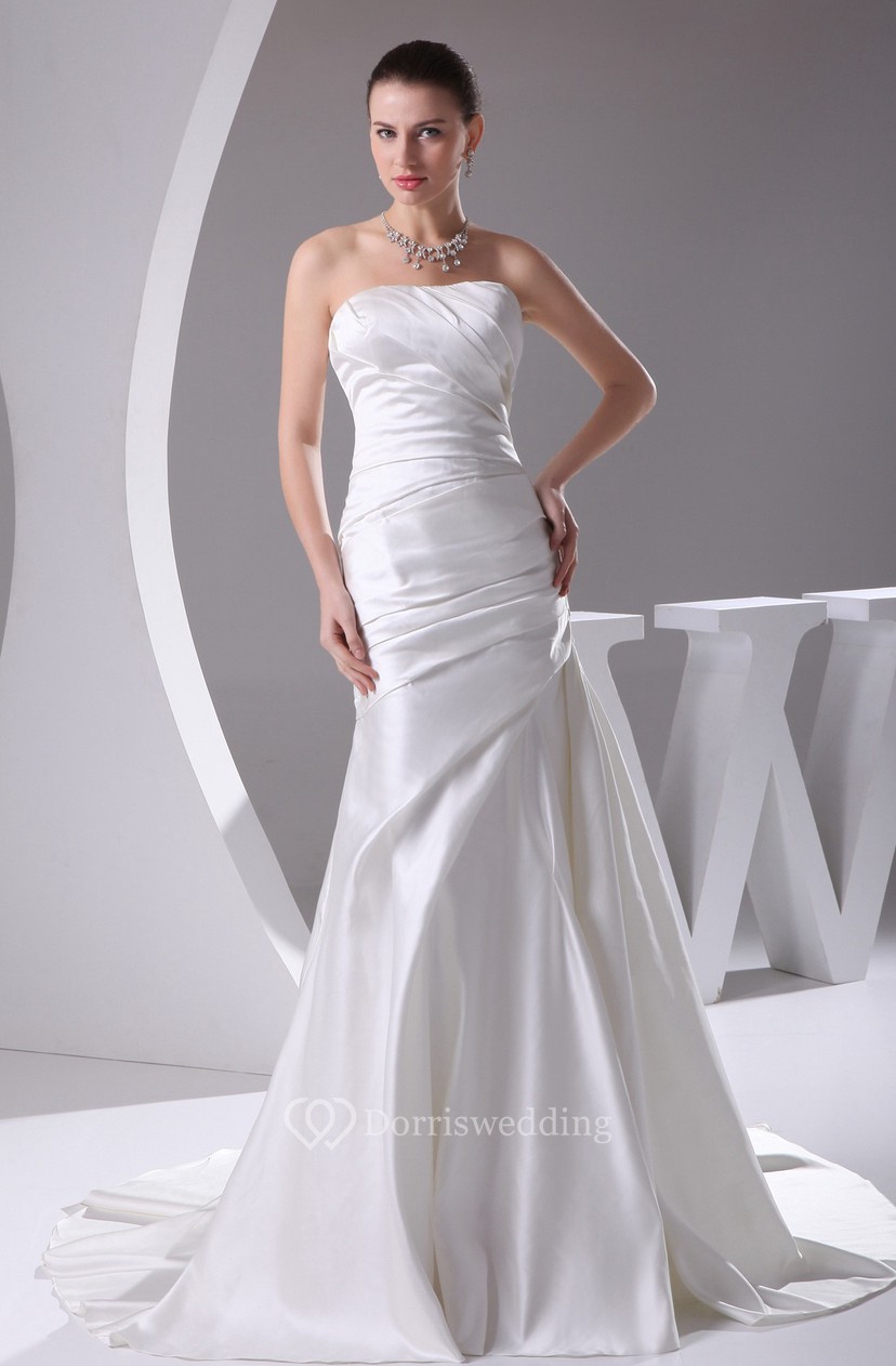 Sleeveless A Line Satin Court Train And Gown With Side Ruching