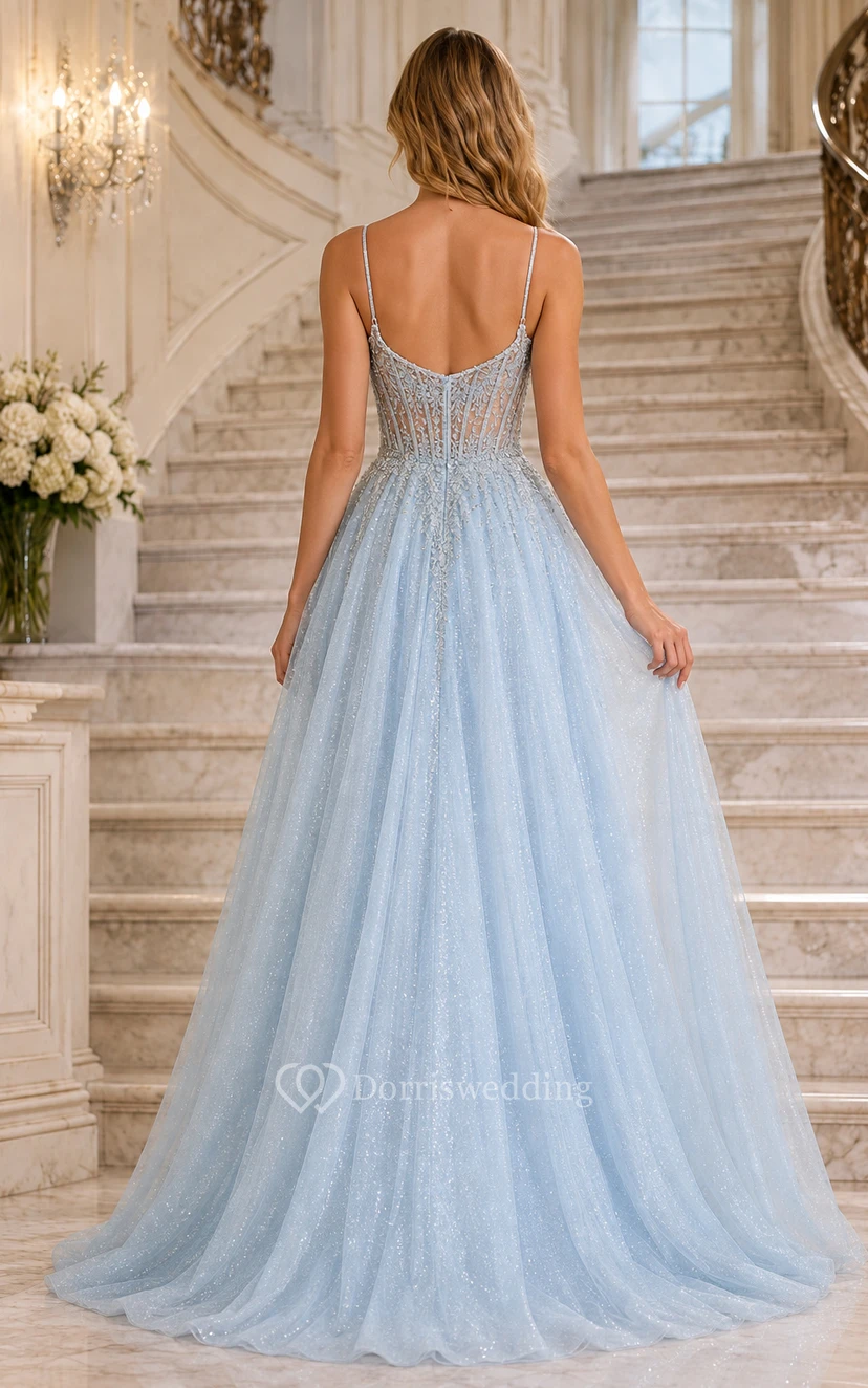 Himmelblaues Tüll-Ballkleid mit Spaghettiträgern, Korsett-Oberteil und Glitzerrock für den Abschlussball view 2