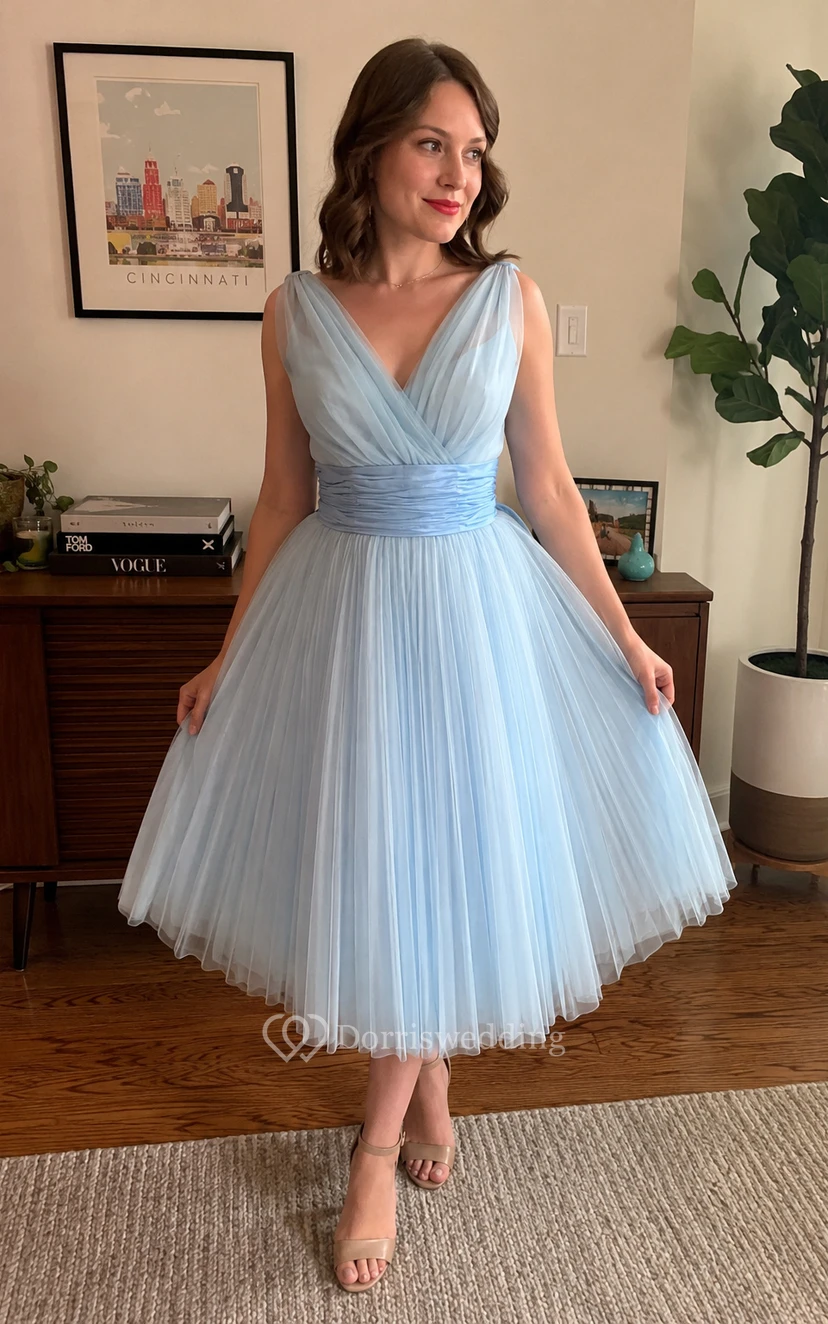 Ärmelloses Empire-Chiffonkleid mit V-Ausschnitt, geraffter Taille und Falten view 9