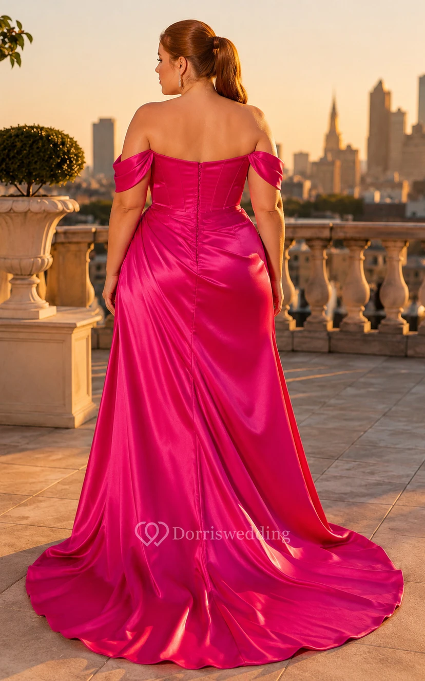Vestido formal de satén fucsia de talla grande con escote Bardot y corte en A, con abertura, ideal para fiestas de graduación y recepciones formales. view 2