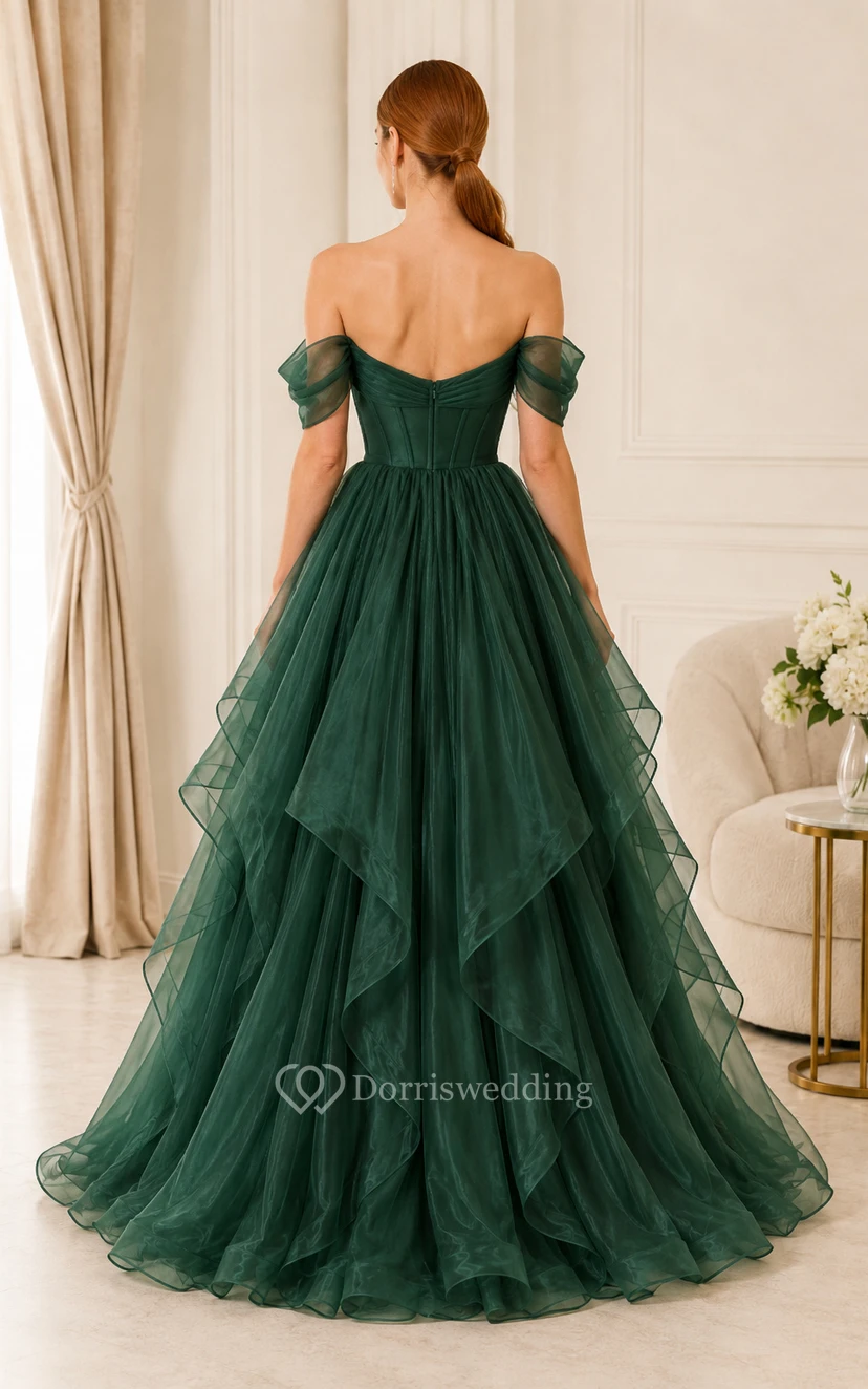 Robe de bal grande taille vert foncé en organza, épaules dénudées et corsage corset view 2