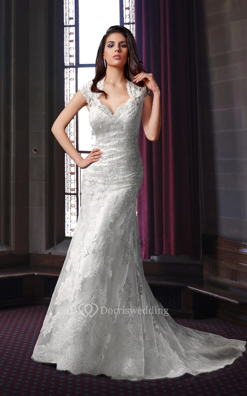 Floor Length Lace Wedding Dress Styles With Keyhole Back | Dorris Wedding
