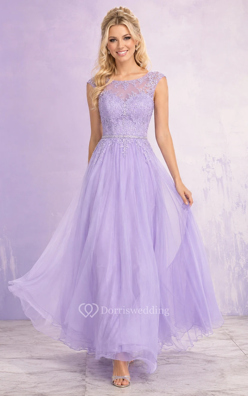 Robe trapèze en tulle lavande mi-longue avec corsage en dentelle