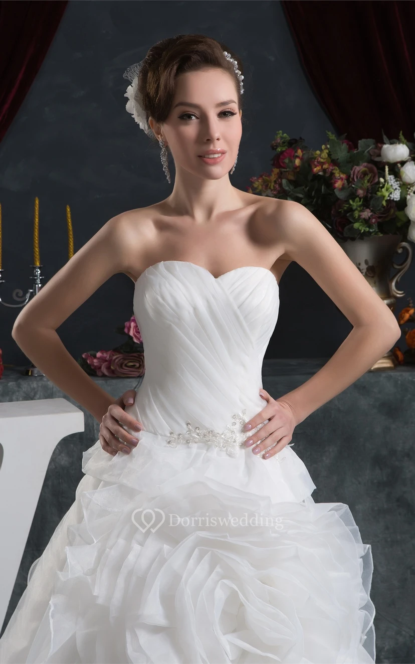 Sweetheart Criss-Cross Stress and Ball-Gown With Ruffled Skirt view 6