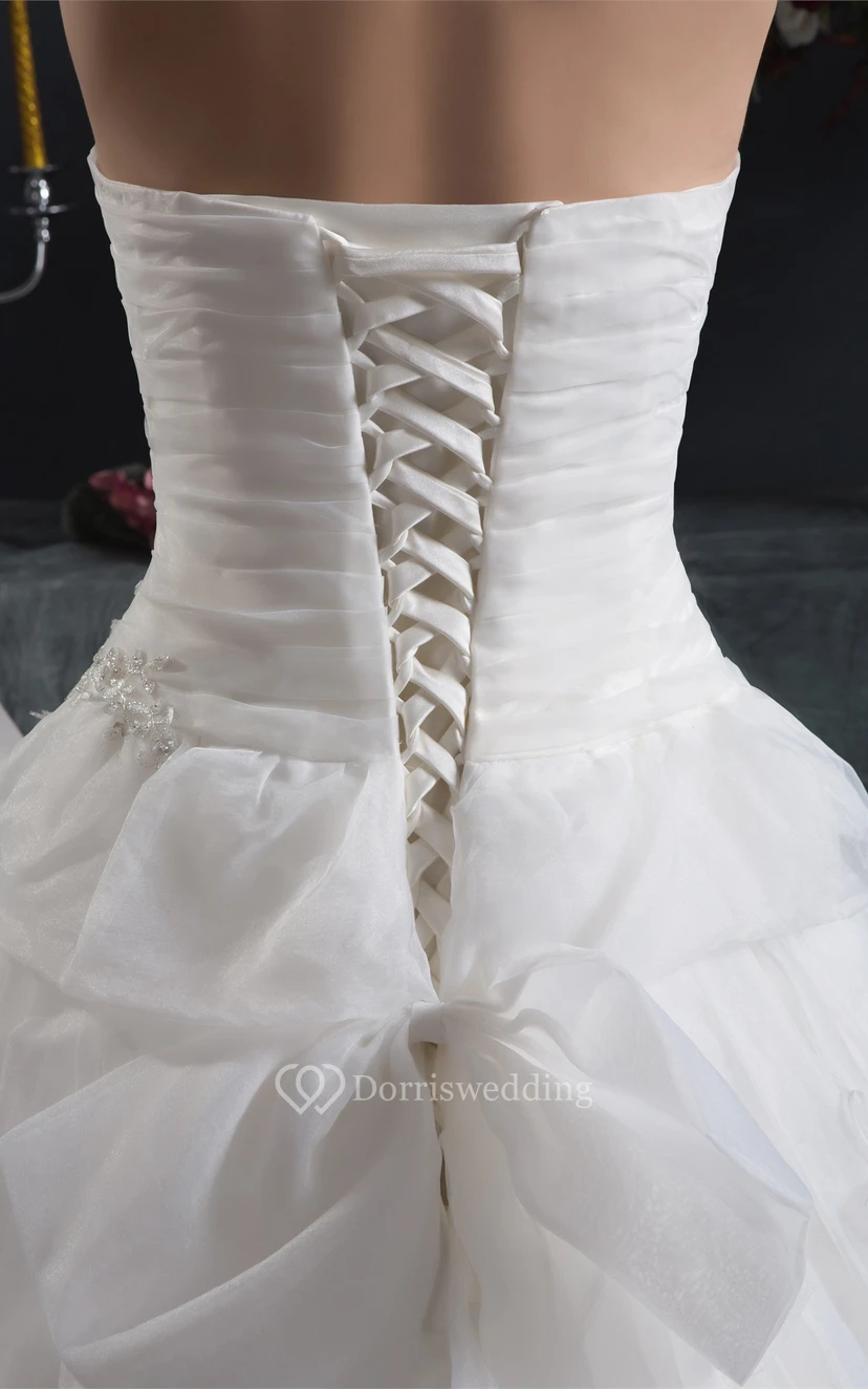 Sweetheart Criss-Cross Stress and Ball-Gown With Ruffled Skirt view 3