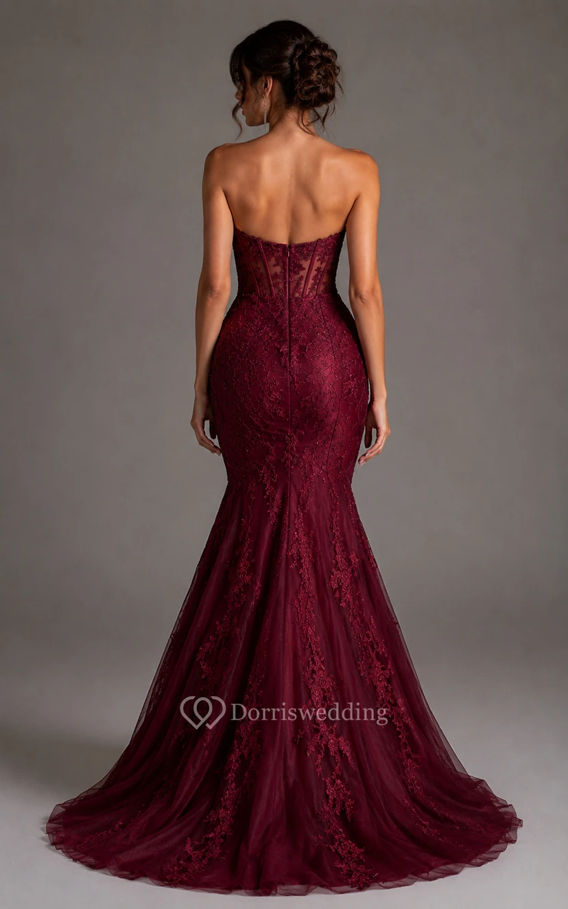 Robe de bal sirène bustier à encolure cœur ornée d'appliqués de dentelle bordeaux view 2