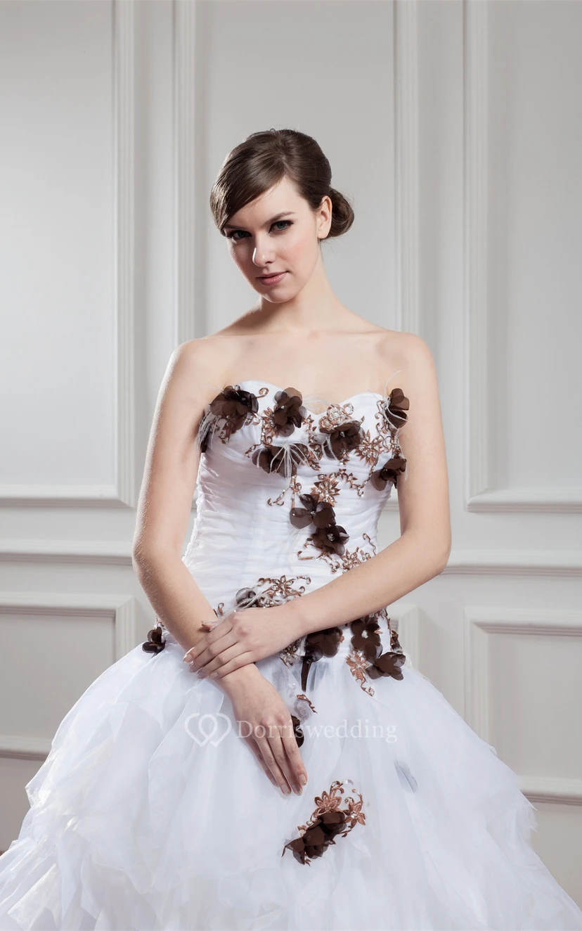 Sweetheart Tiered A-Line Criss-Cross Lace and Dress With Flower view 3