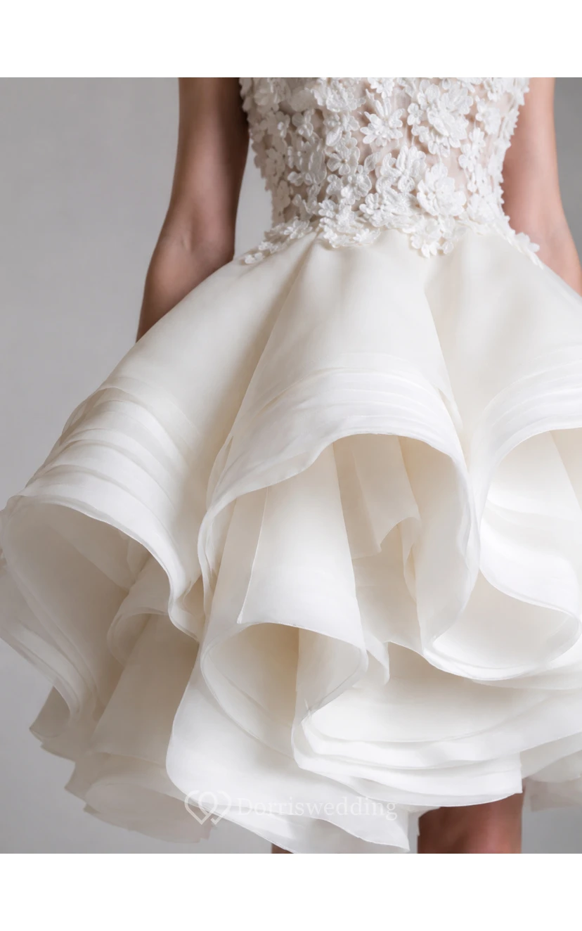 Elfenbeinfarbenes Brautkleid mit Schmuckkragen, floralen Applikationen und asymmetrischem Saum view 7